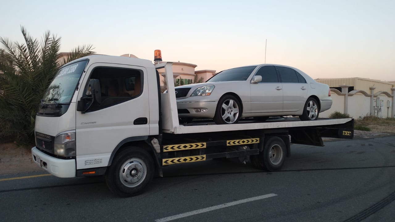 Real car towing service photo in UAQ